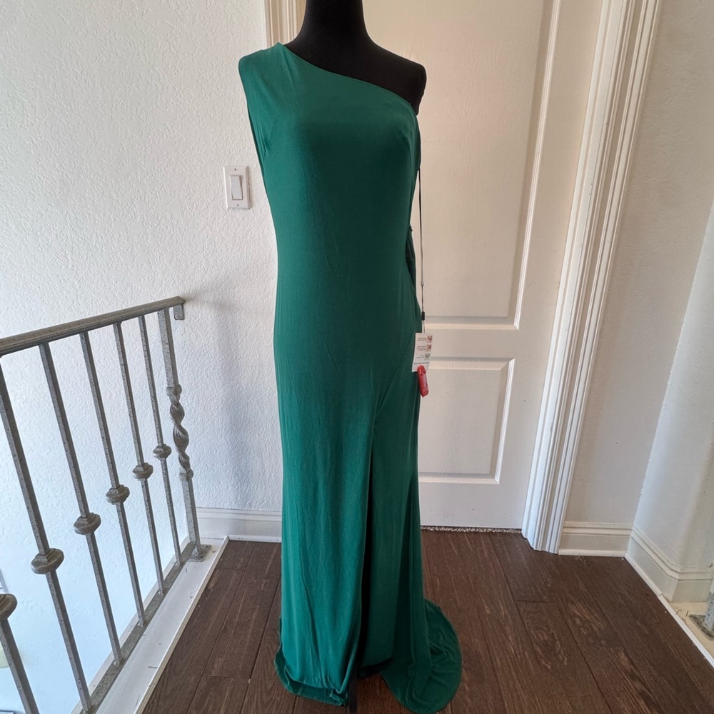 NWT Mac Duggal Sz 6 Emerald One-Shoulder Gown 26512